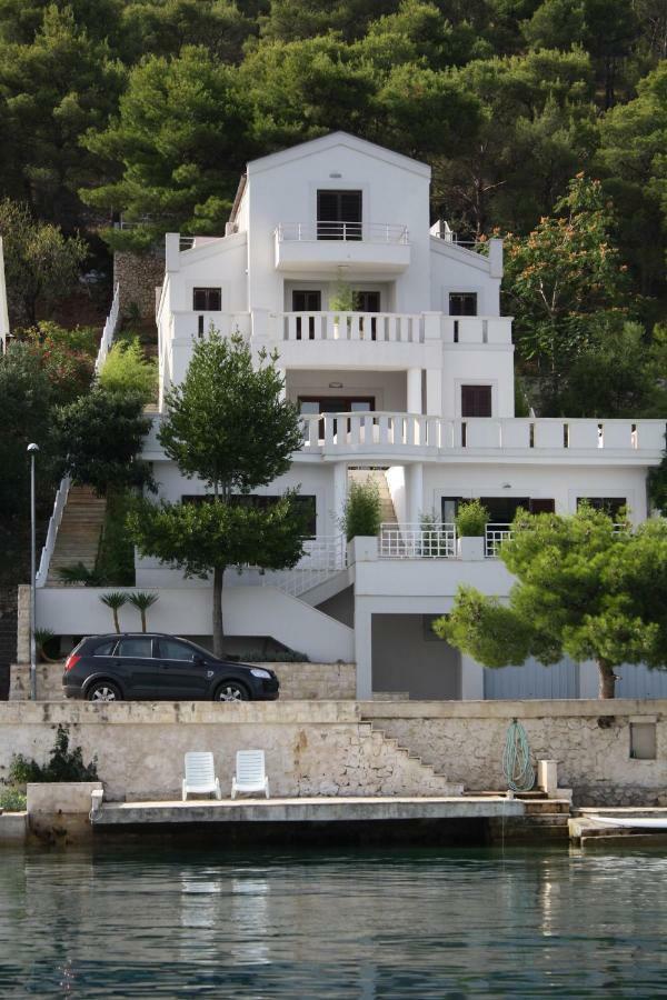 Vila Visnjic เกรบัชติซา ภายนอก รูปภาพ